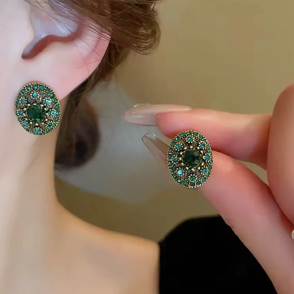 Vintage Green Crystal Stud Earrings Gold Tone Minimal Chic - Picture 3 of 4
